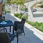 Peaceful Old Town Apartment With Sea And Sunrise Views