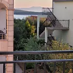 Apartmani Vini