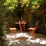 Historic Piazza House & Romantic Hidden Garden