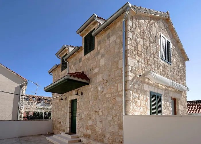 Downtown Escape - Hvar Villa