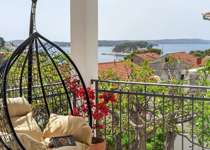 Zbondini Oasis - Hvar