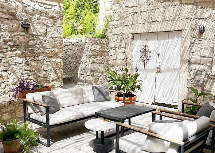 Casa Gojave - Authentic Hvar House With Garden