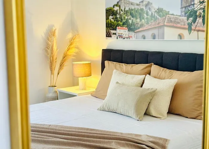 Apartments Sunny Elza