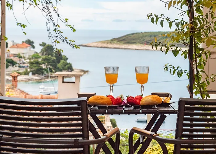 App Jelka Center Of Town Hvar