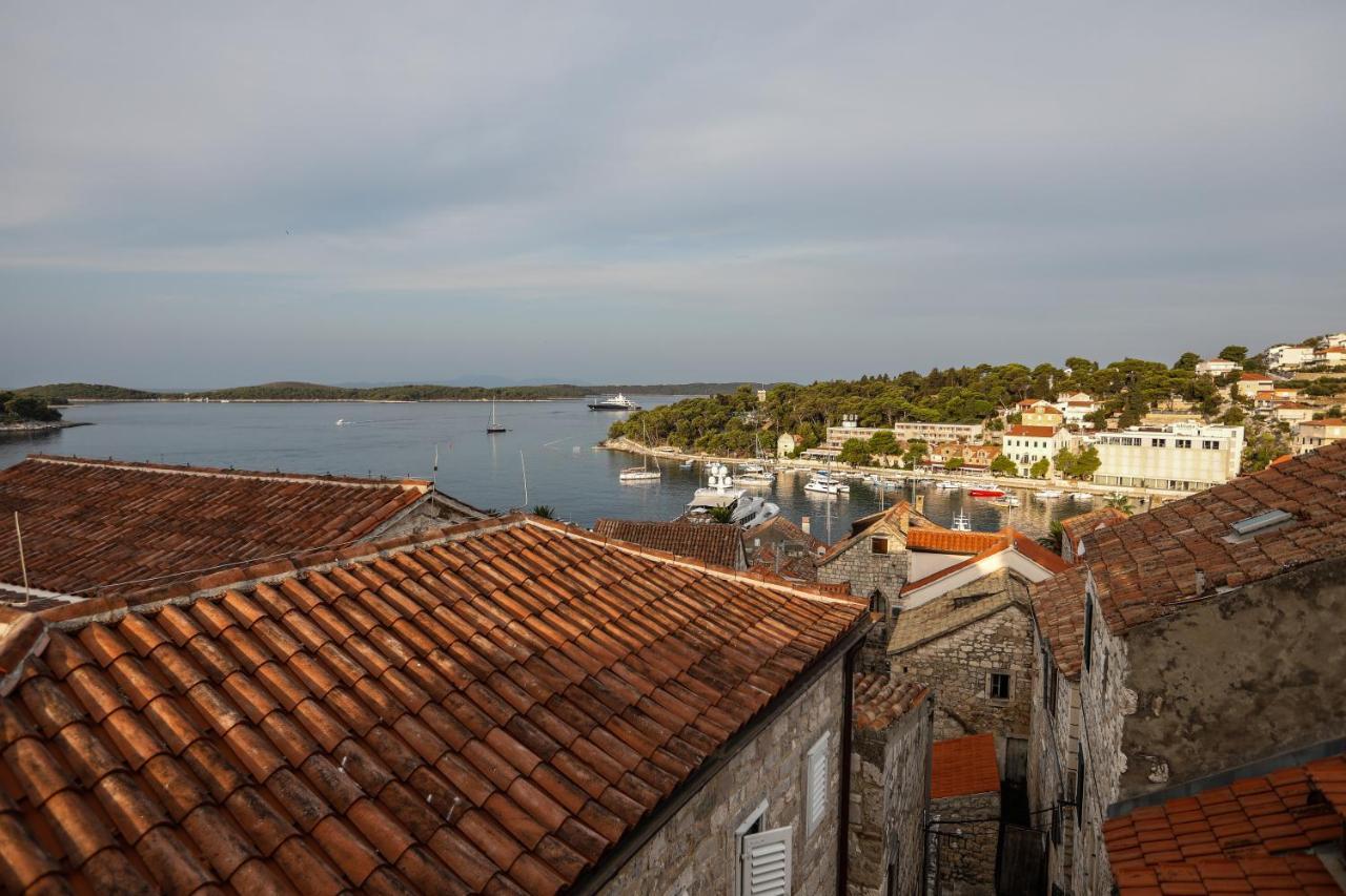 Penthouse In Old Dalmatian House - Flybridge Holiday home *