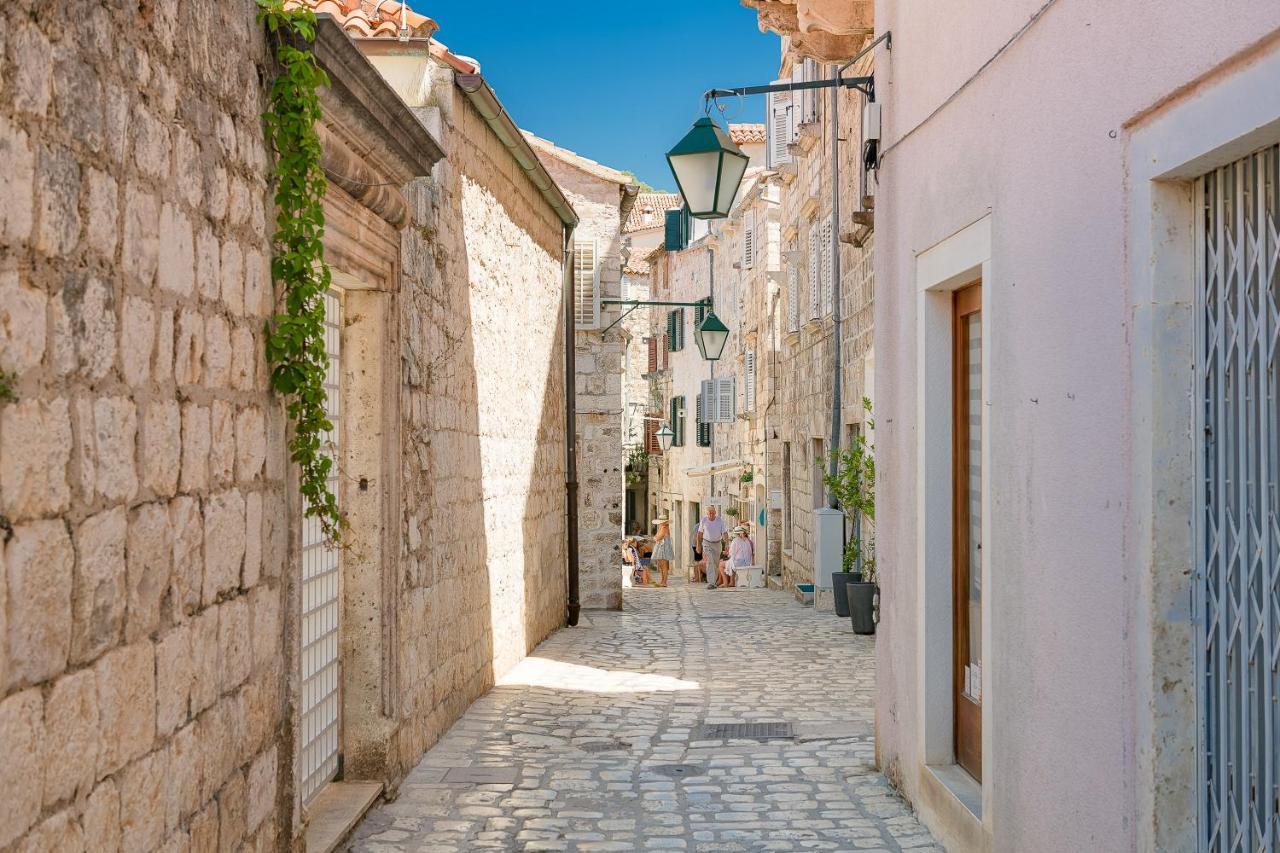 Villa Hvar Majestic: Seaside Centre Retreat