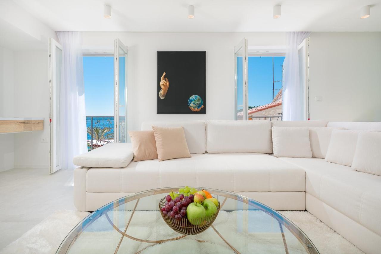 Hvar Majestic: Seaside Centre Retreat * Hvar Town