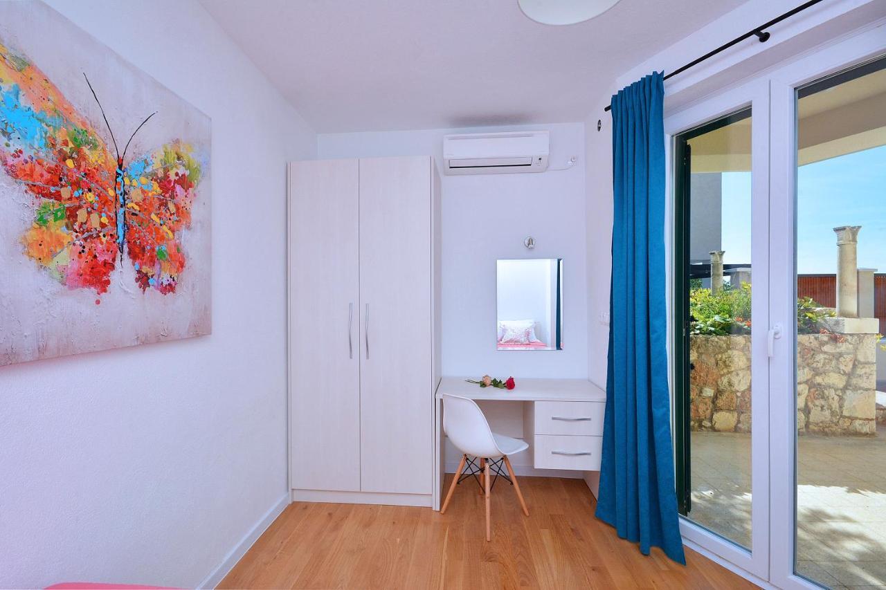 Karaber Villa *