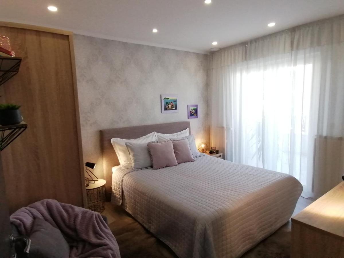 Iris Apartment *