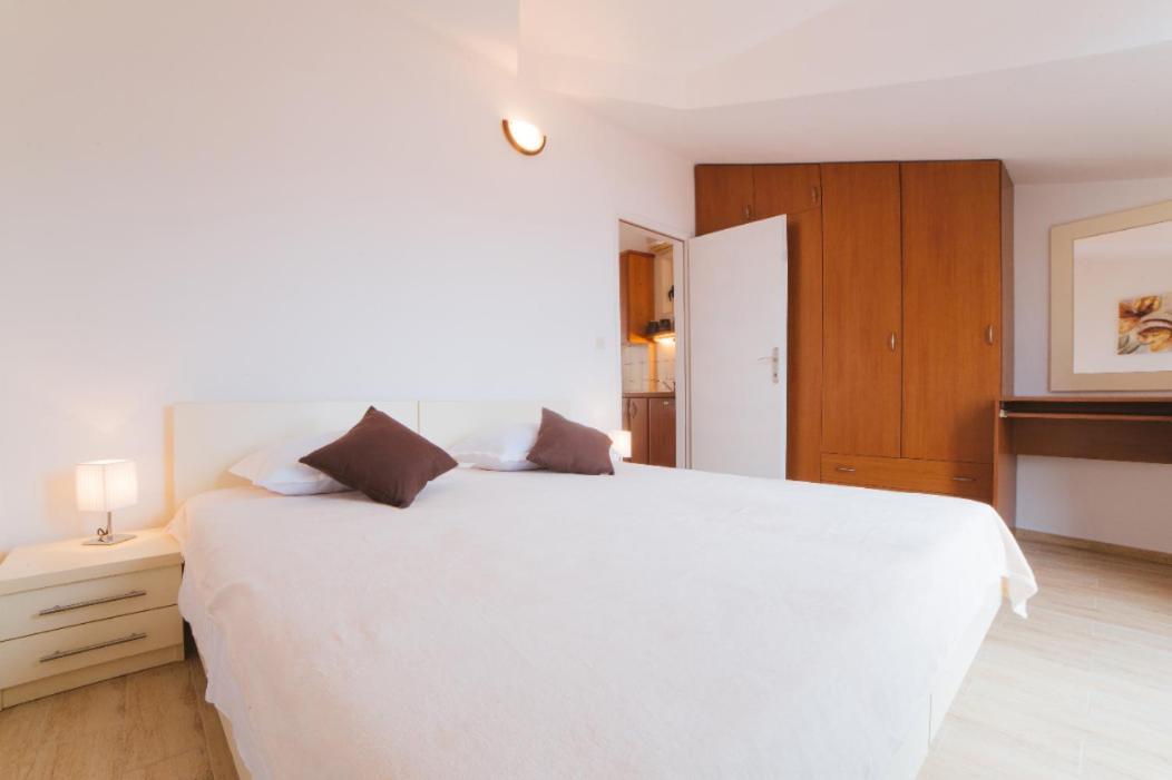 Pina Hvar Seaview Apartment *