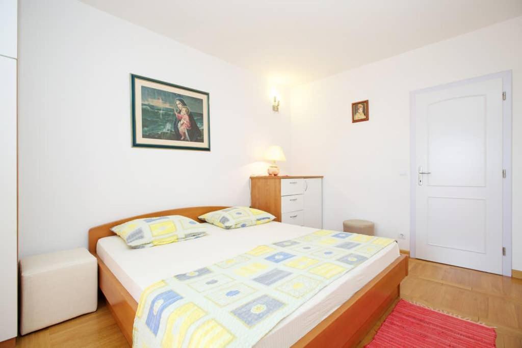 Apartment Jelka- Center Of *