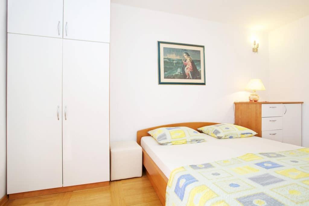 Apartment Jelka- Center Of *