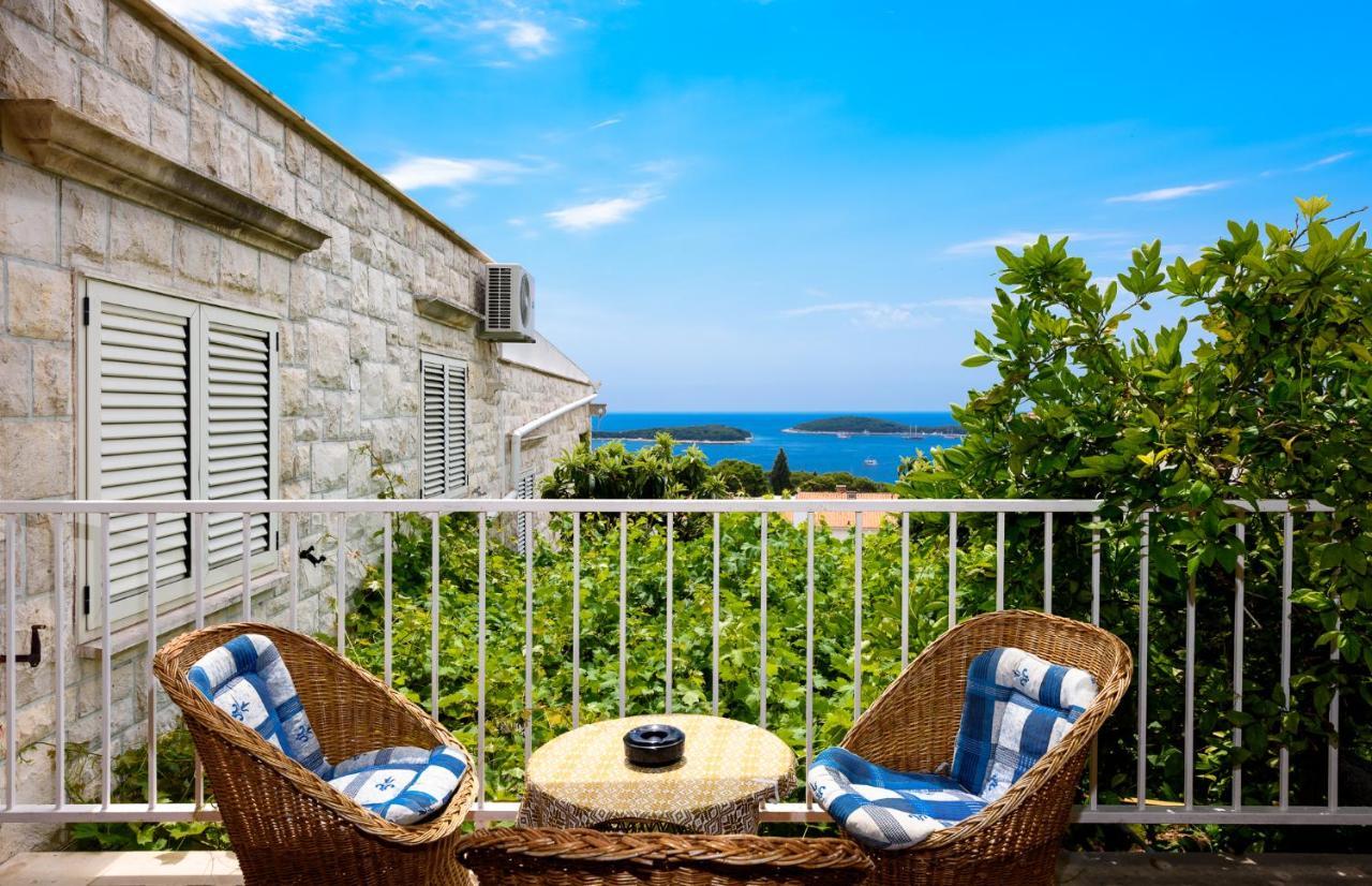 Fio's 4* Hvar Town