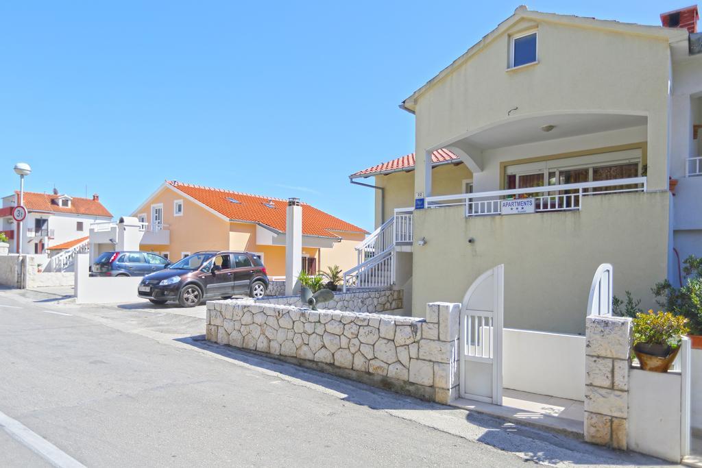 Bozo Apartment Hvar Town