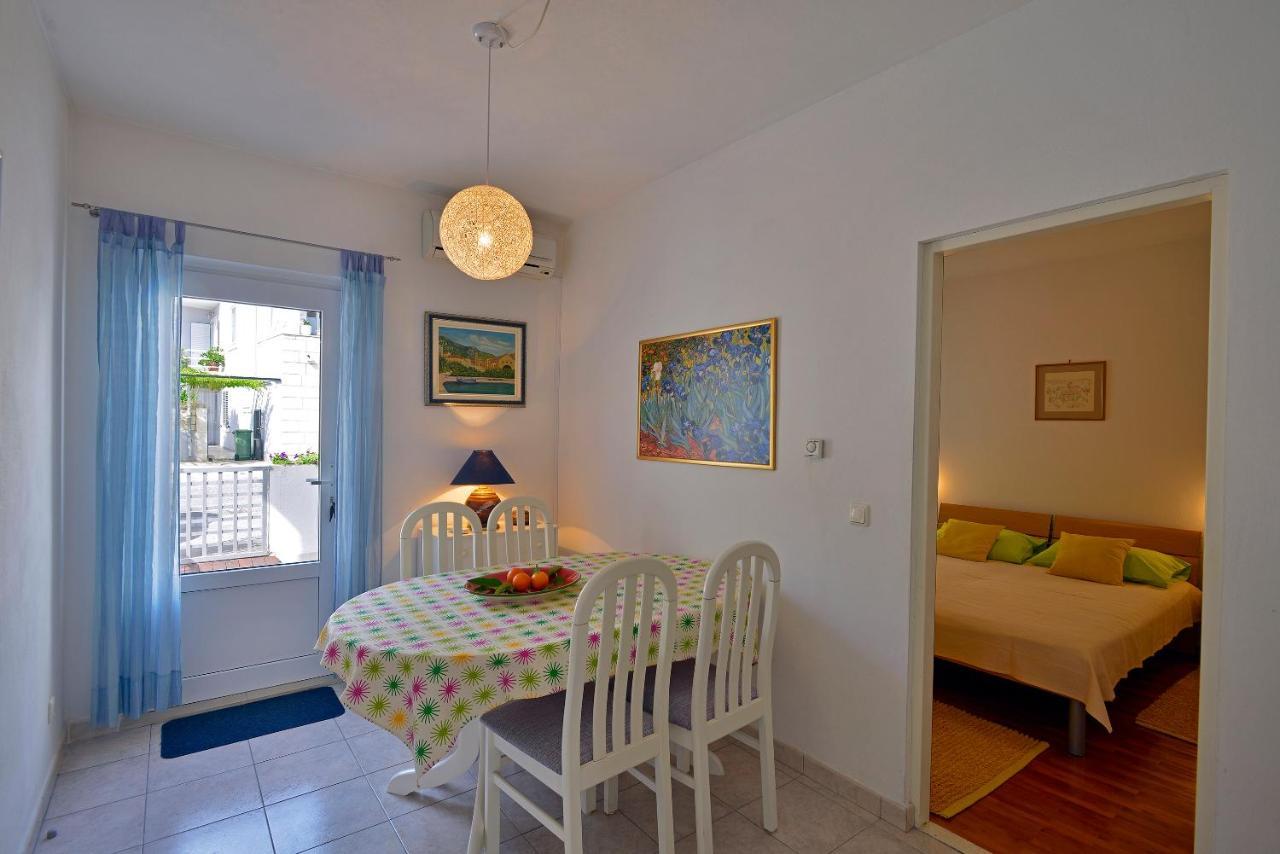 Dinka Milicic Apartment Hvar Town