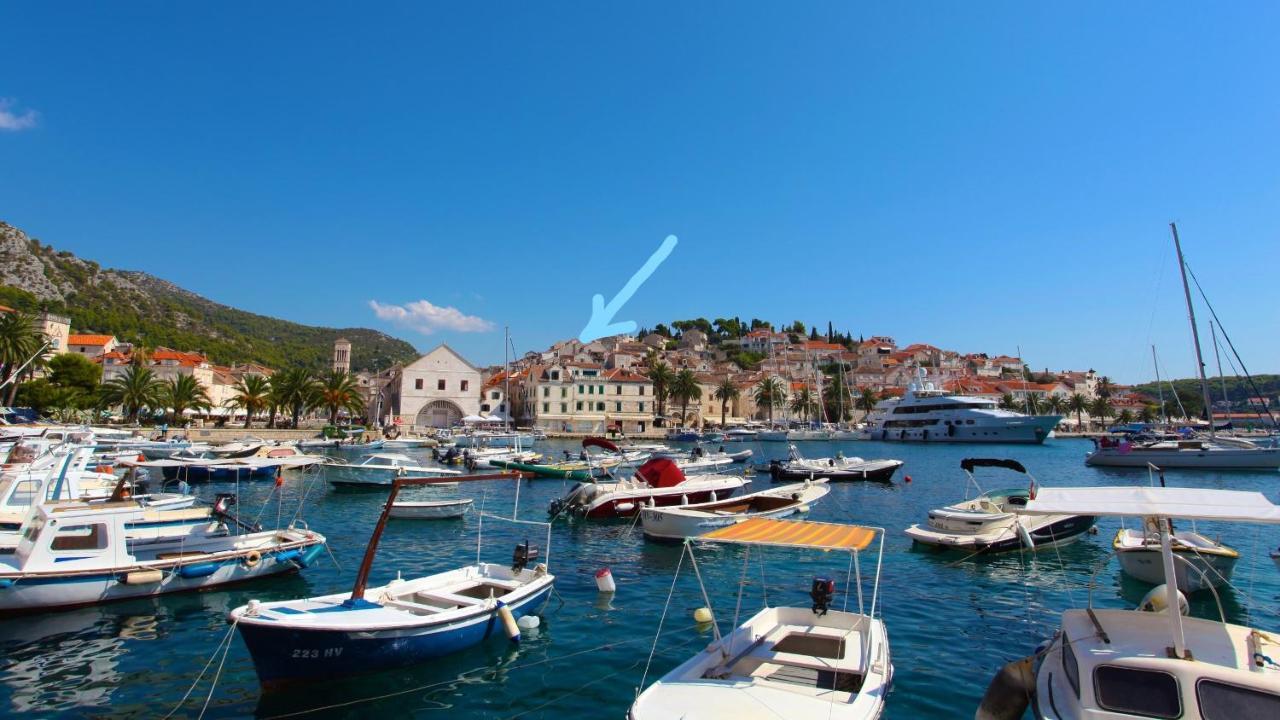 Penthouse In Old Dalmatian House - Flybridge Holiday home Hvar Town