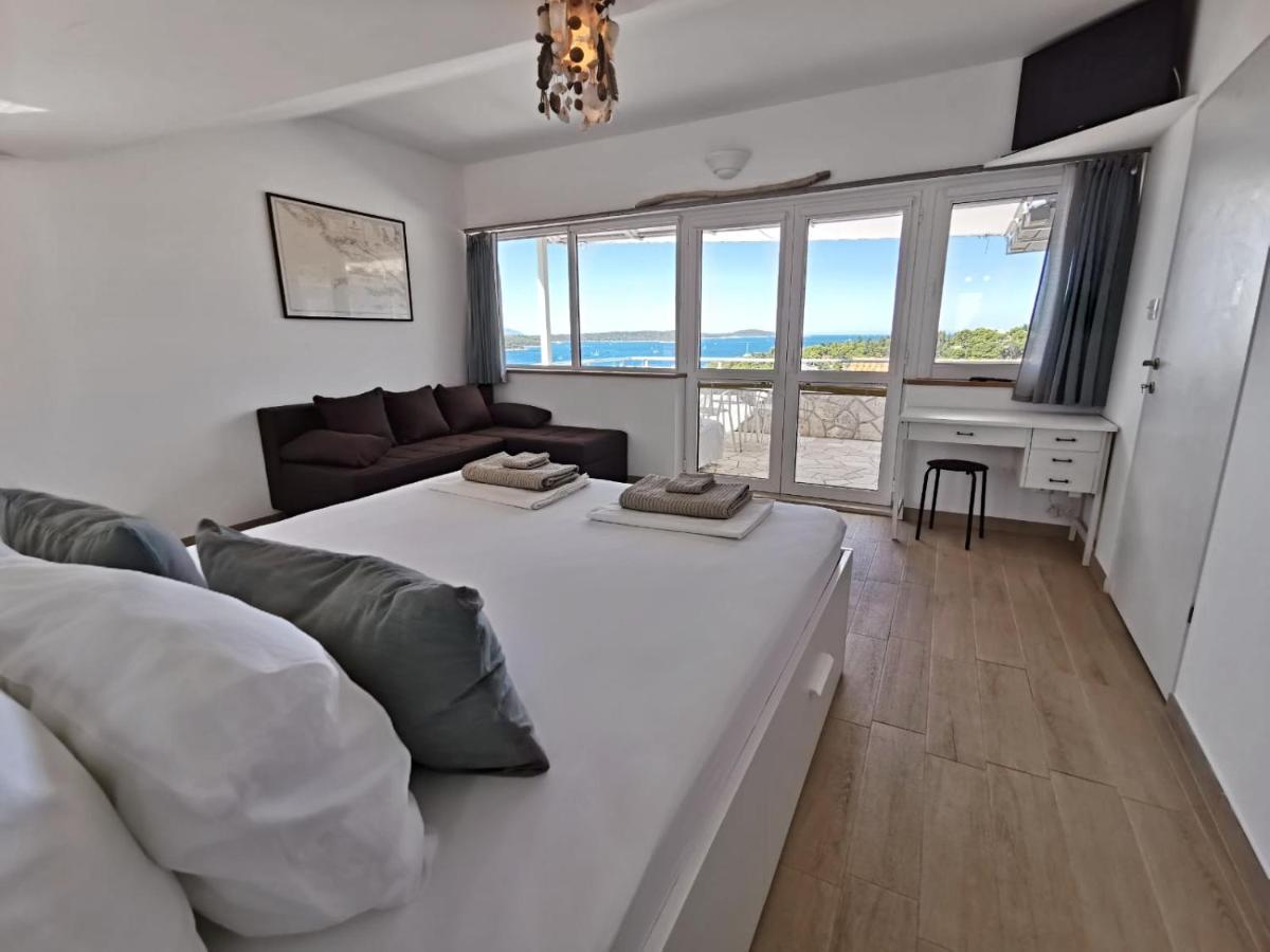Spectacular Penthouse In Hvar Centre Apartment