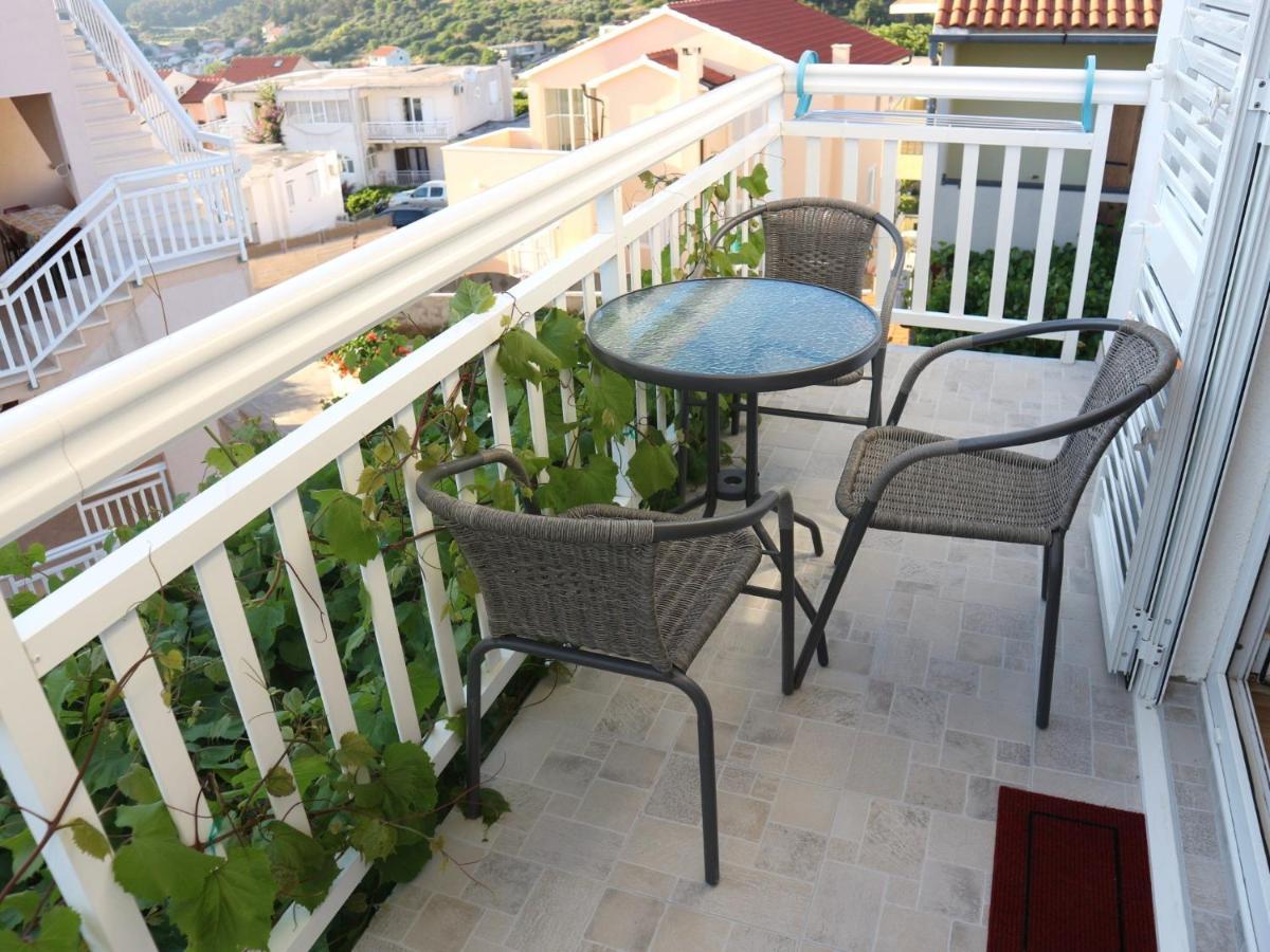 Loncarevic Apartment