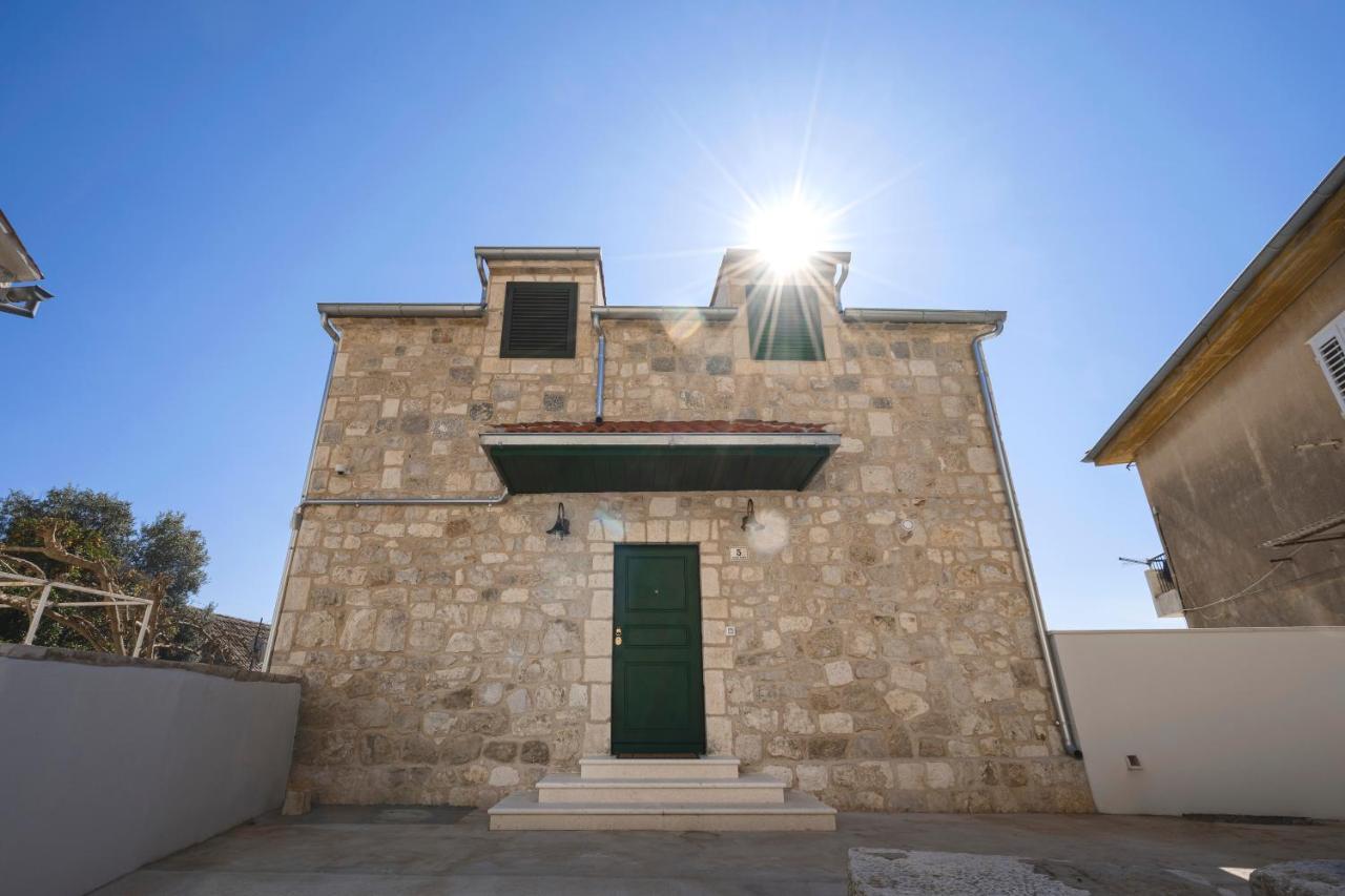Downtown Escape - Hvar Apartman