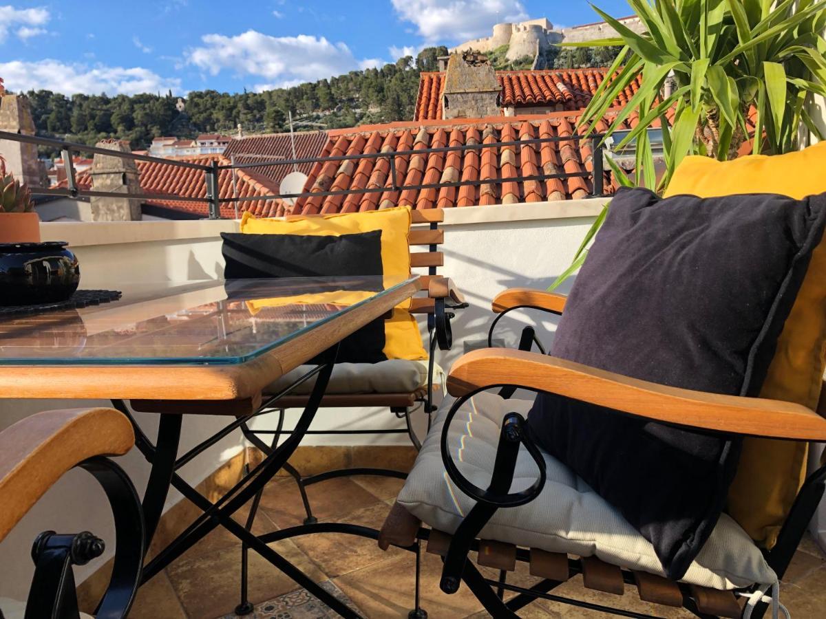 Apartment Azamara Old Town Hvar Town