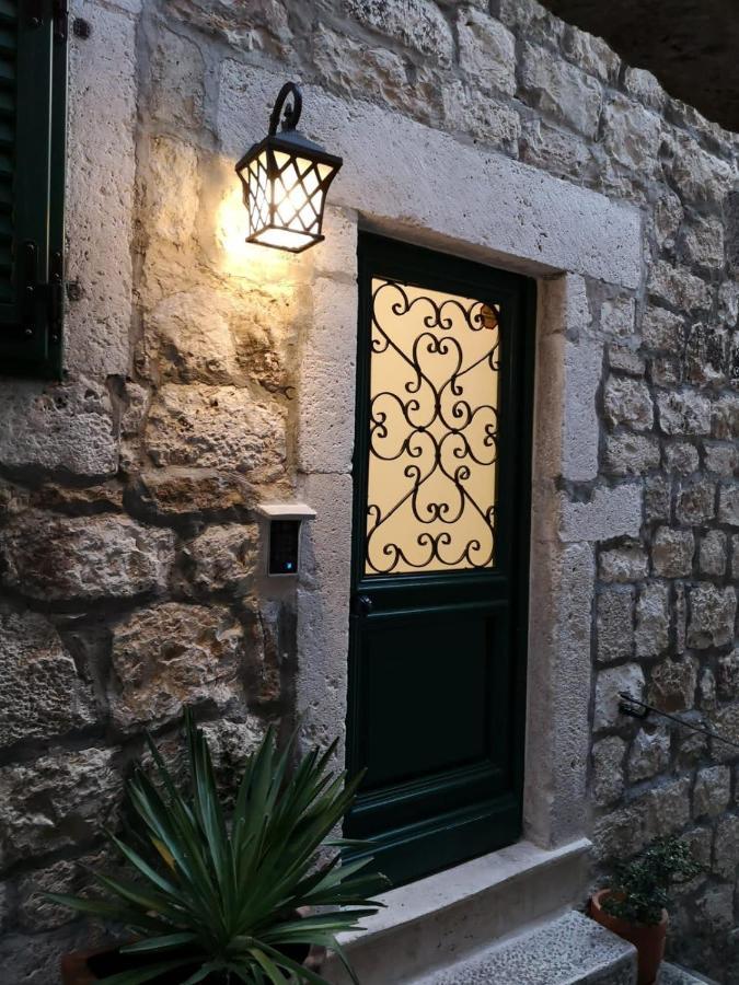 Azamara Old Town Apartment