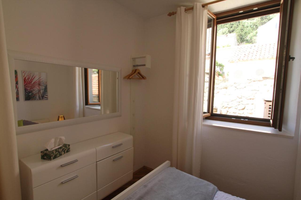 Gostinjska kuća Palace De Lupis-guest House Hvar Town