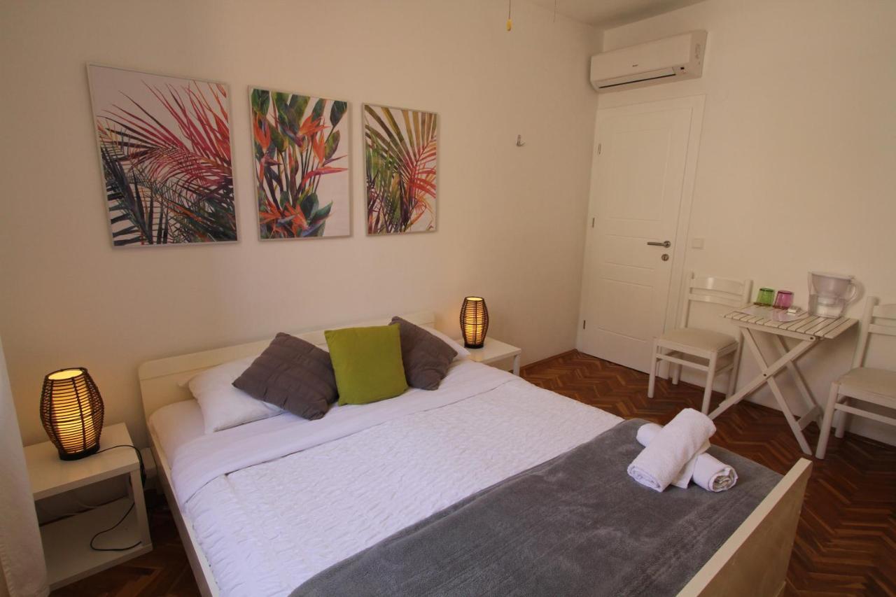 Palace De Lupis-guest House Hvar Town