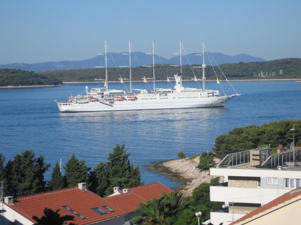 Apartment Lucija Hvar Town