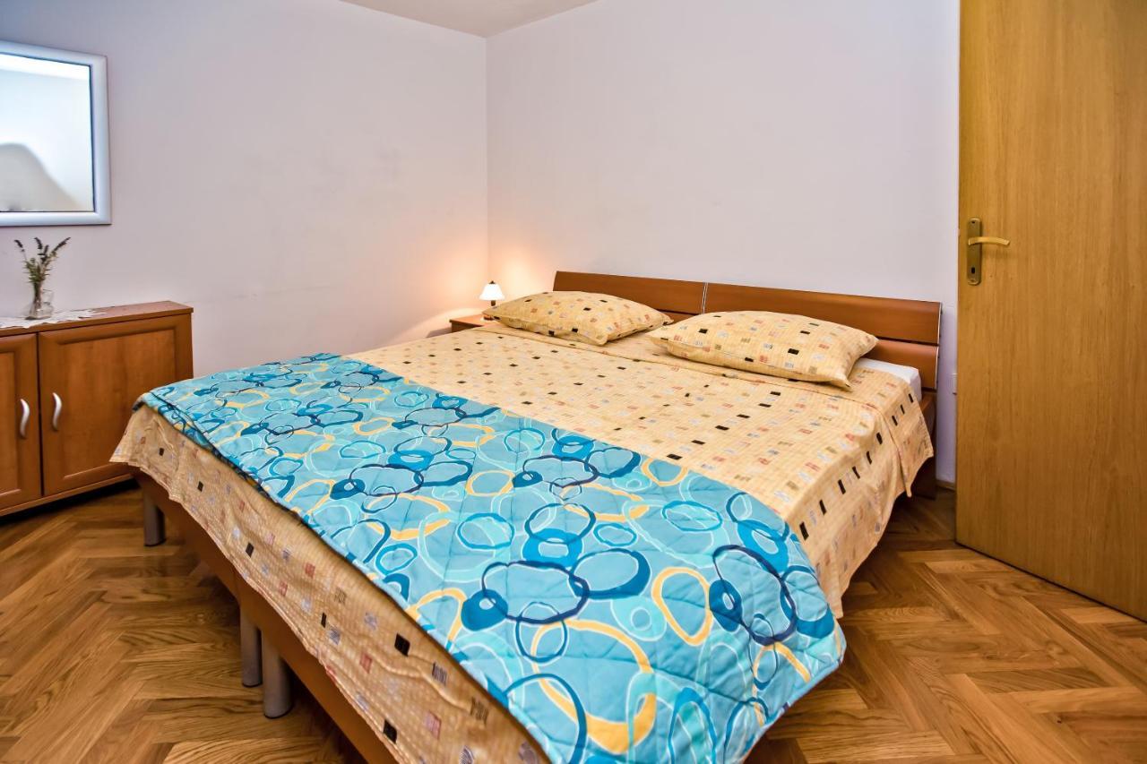 Apartment Lucija Hvar Town