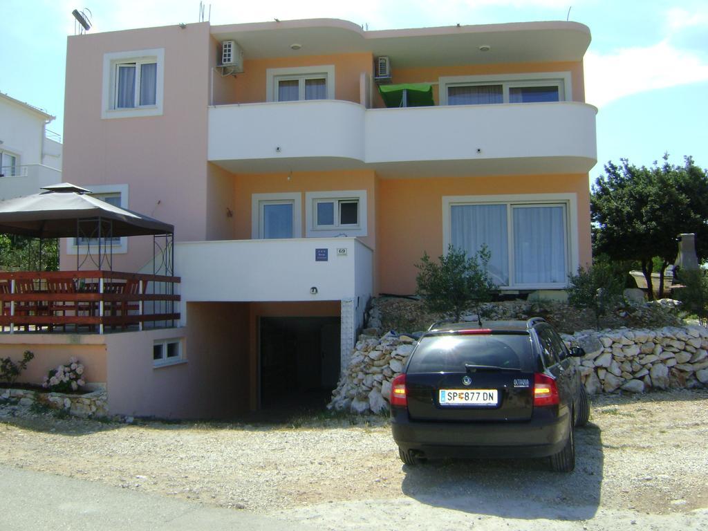Sanja * Hvar Town