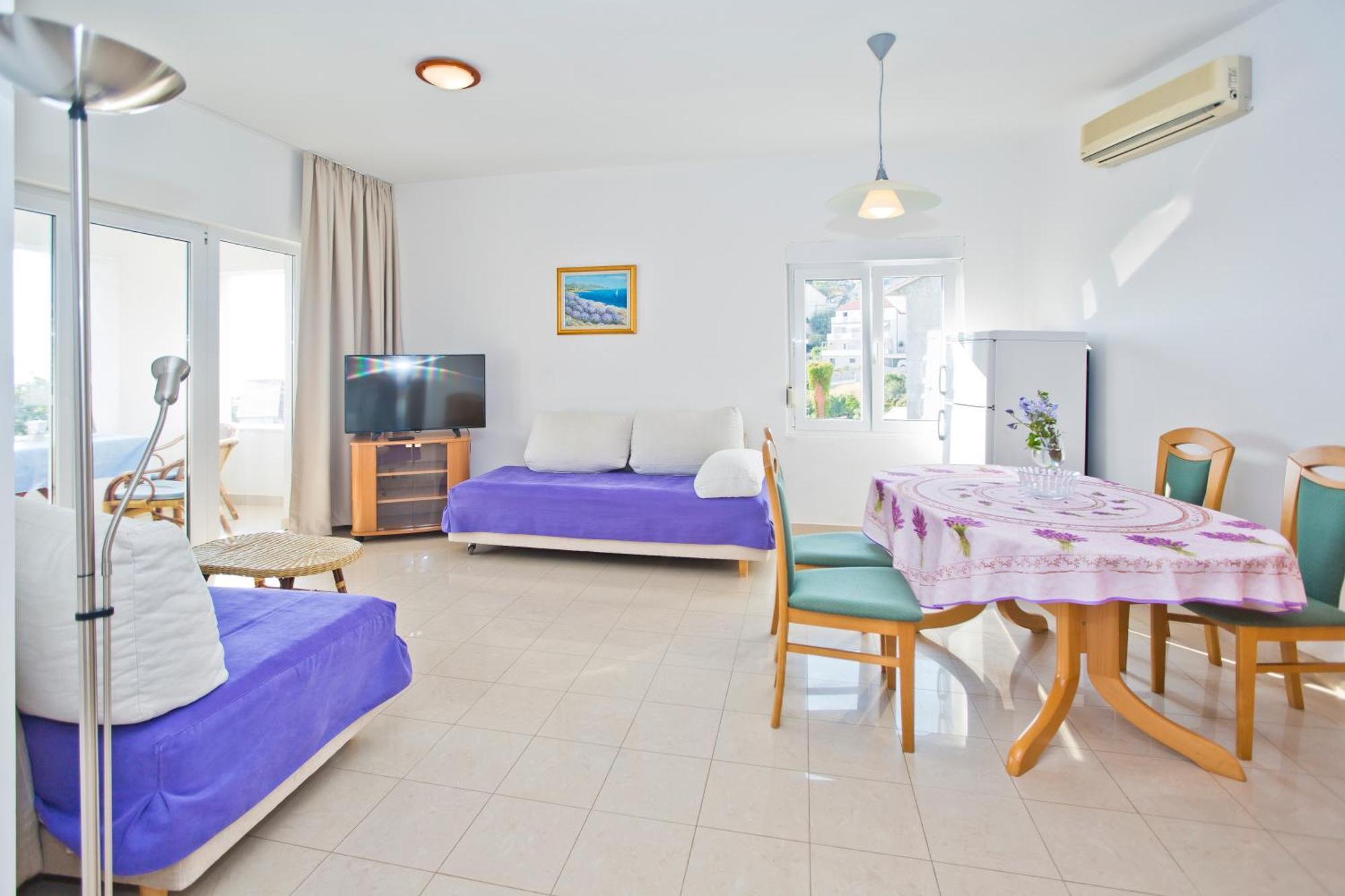 Apartment Lucija Hvar Town