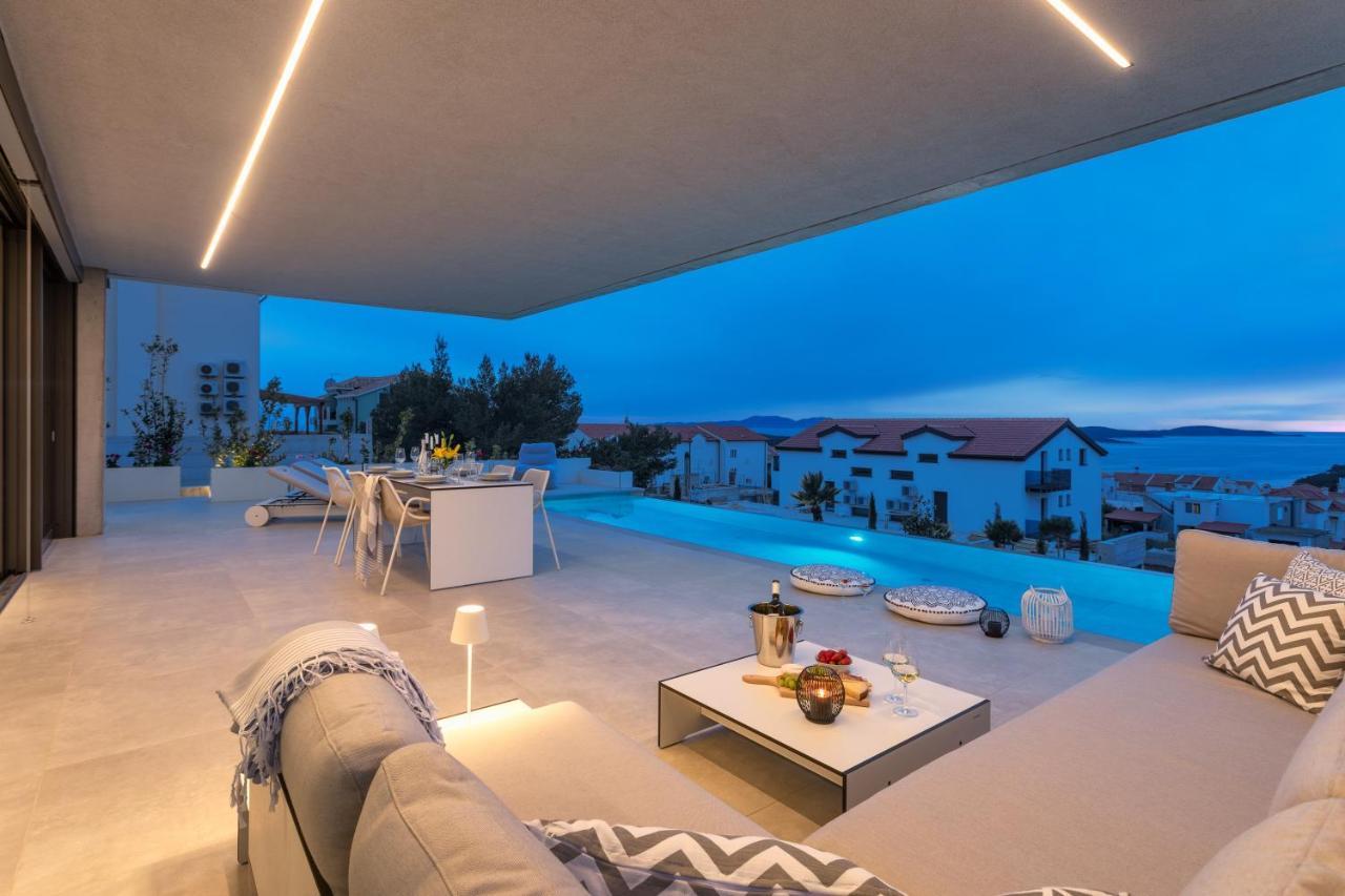 Infinity Villa *