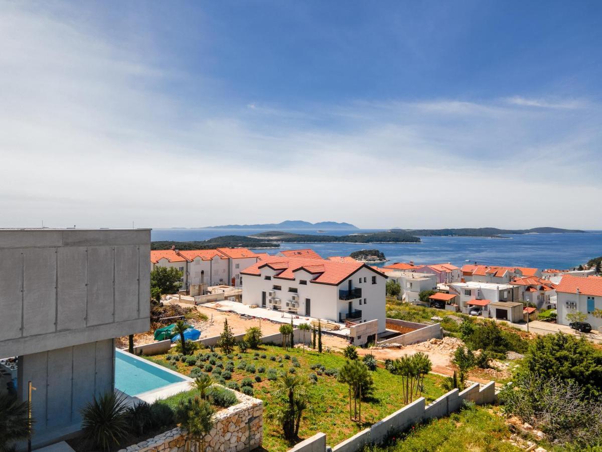 Infinity Villa *