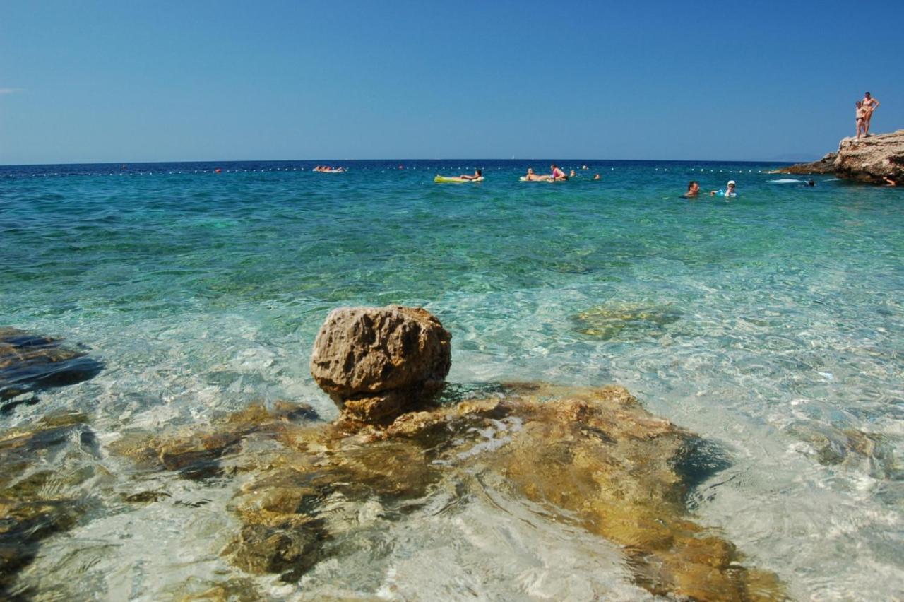 In With Sea View, Terrace, Air Conditioning, Wi-fi * Hvar Town