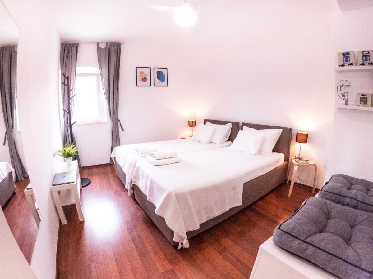 Apartment Pinna Hvar *