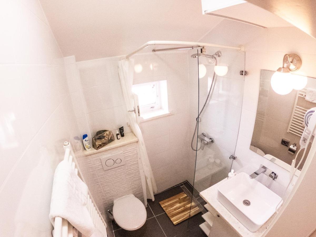 Pinna Hvar Apartment