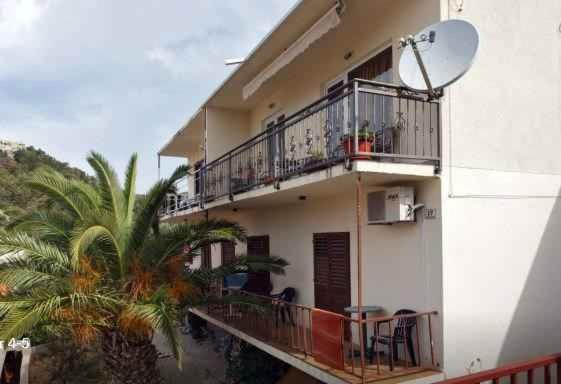 Apartment Avelini-1 Apartment Hvar Town