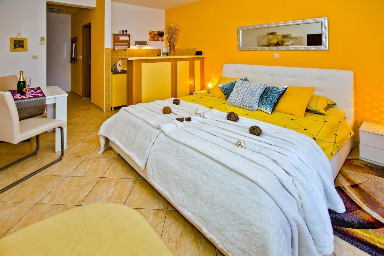 Art Deco Pape Guest house *