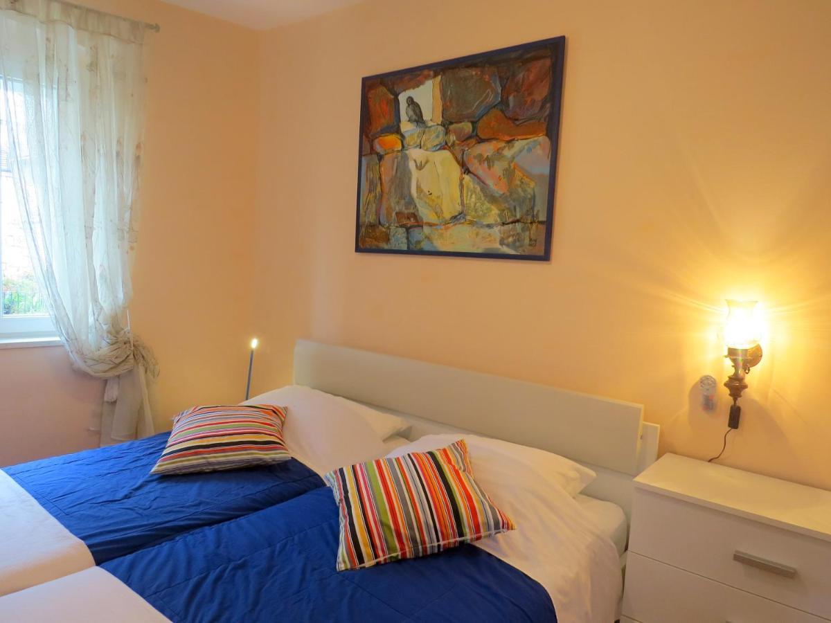 Asja Apartman Hvar Town