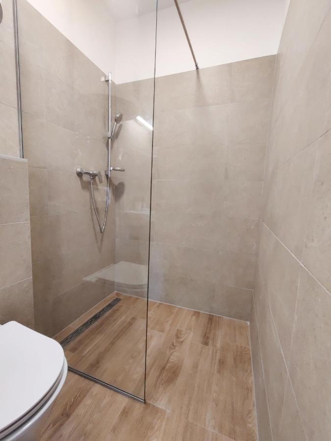 Apartment Brand New W Balcony & Perfect Seaview At Center Hvar Town