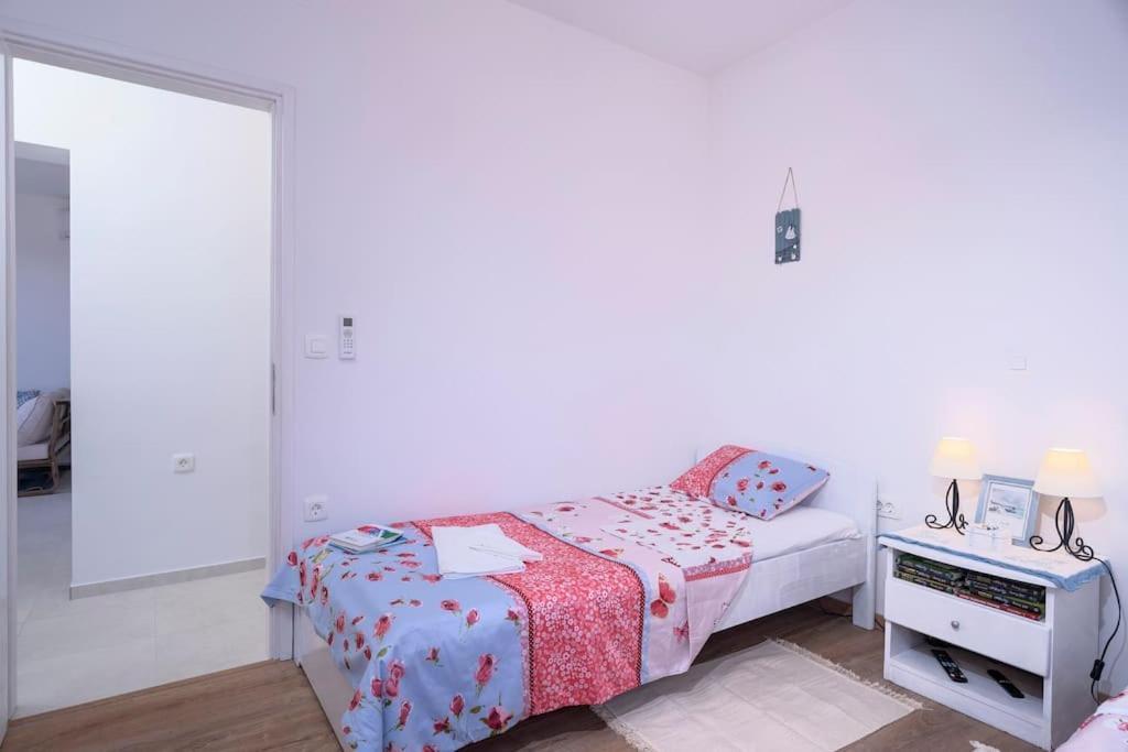 Awaken Gorgeous Sea View Apartment Hvar Town