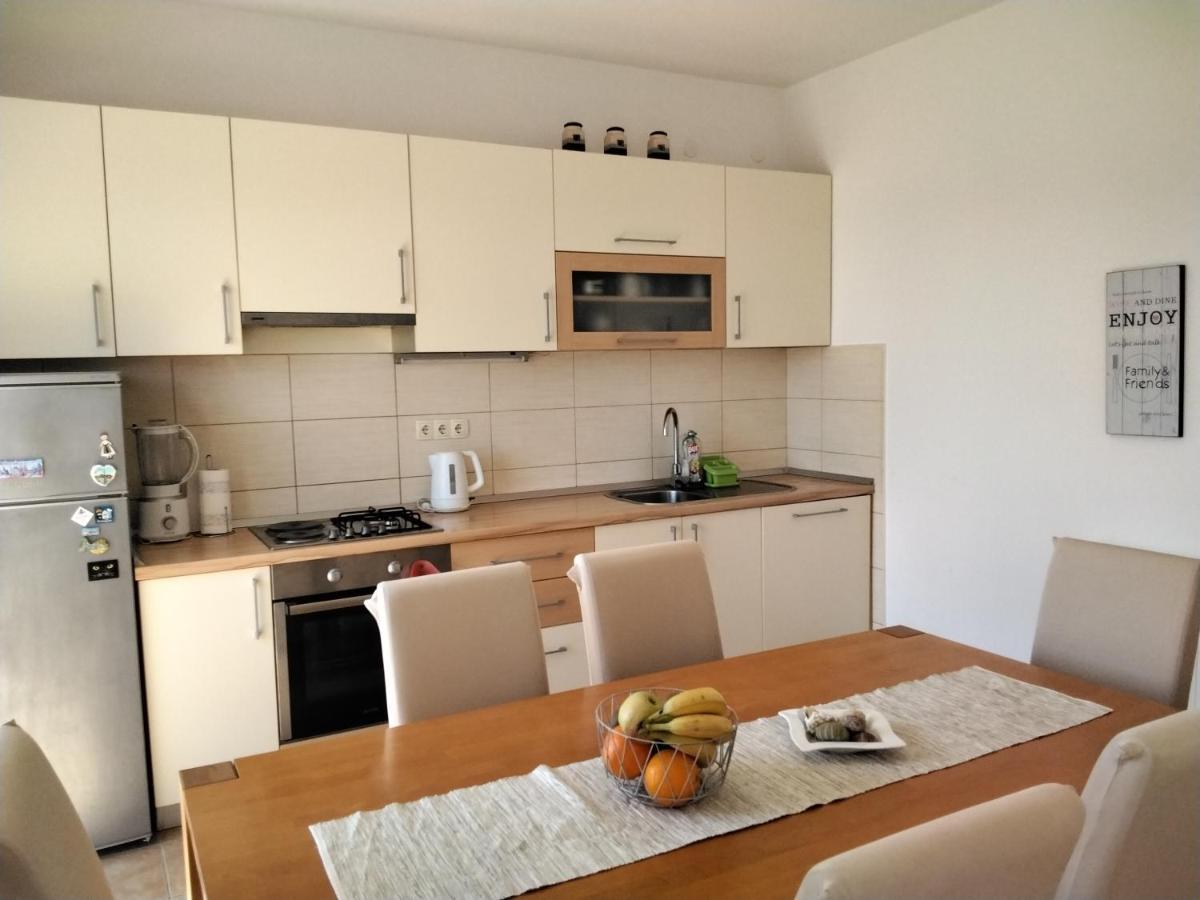 Loris Apartman