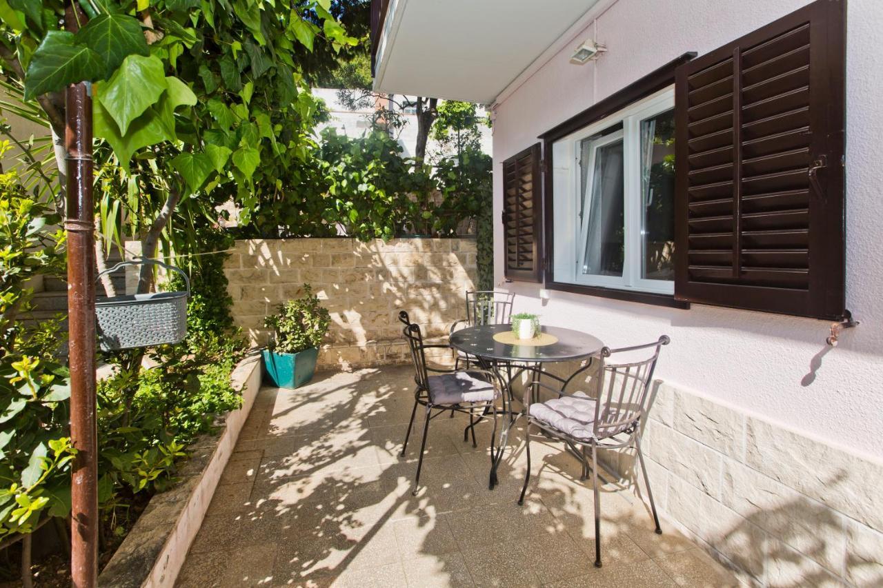 Milton Hvar Apartment