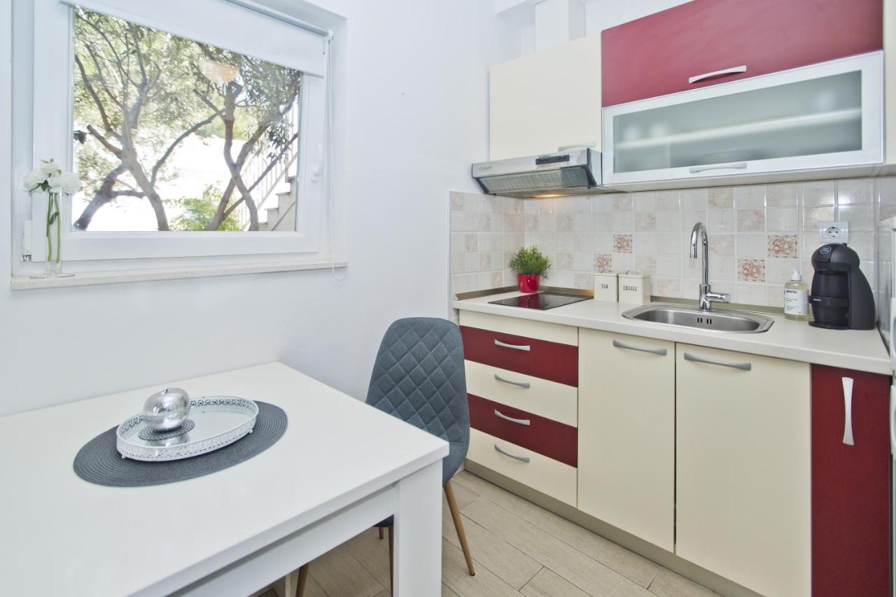 Apartment Milton Hvar *