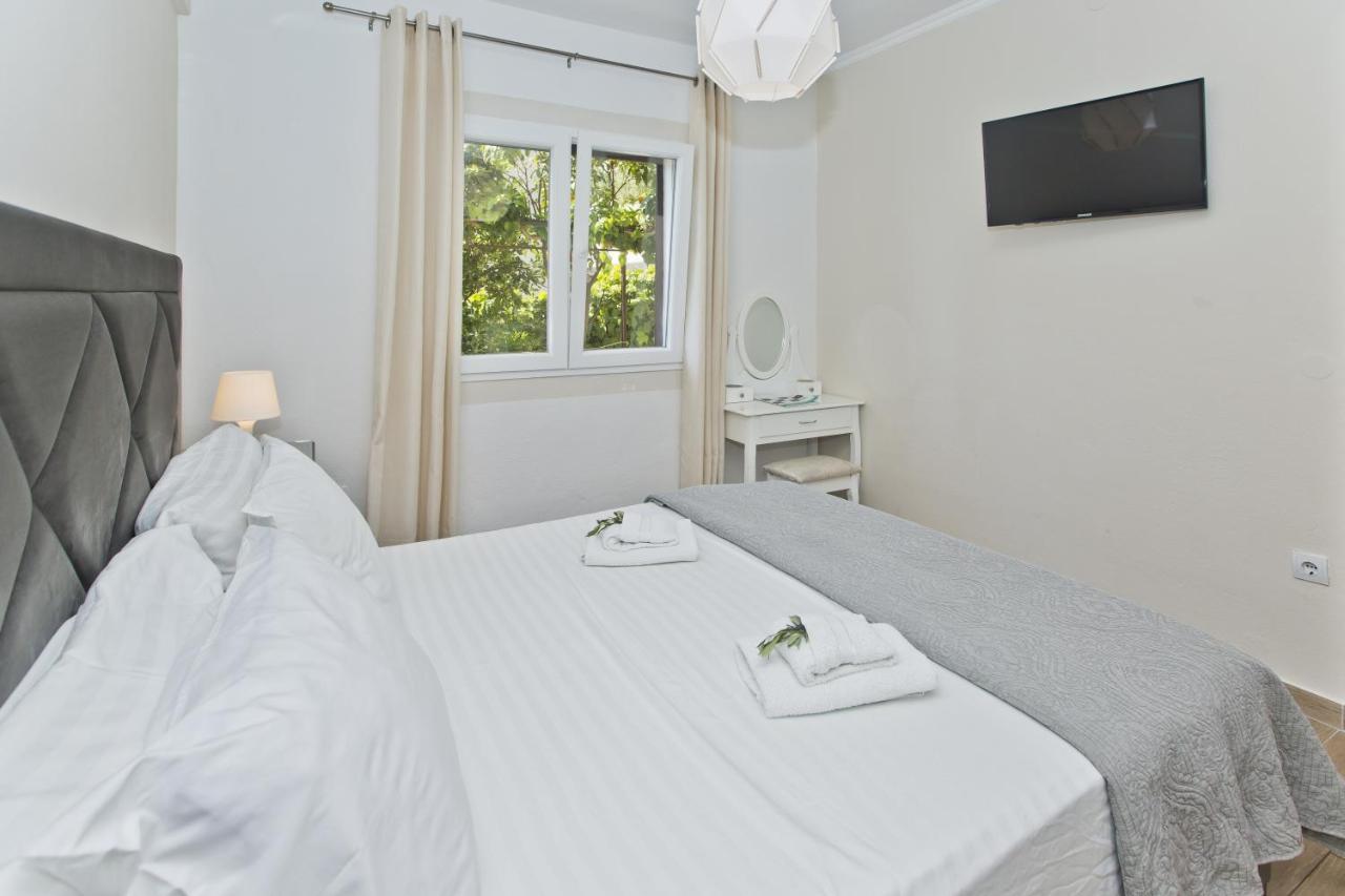 Milton Hvar Apartment