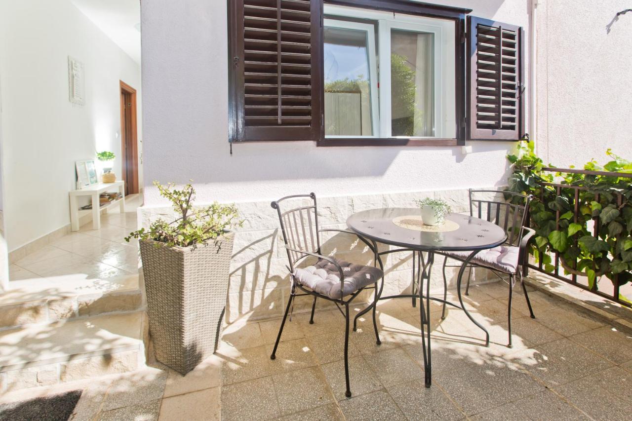 Apartment Milton Hvar