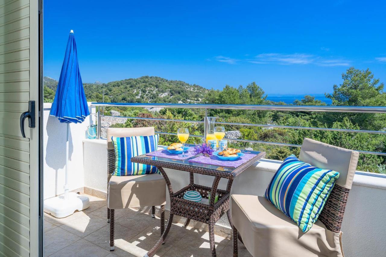Fio - Hvar *
