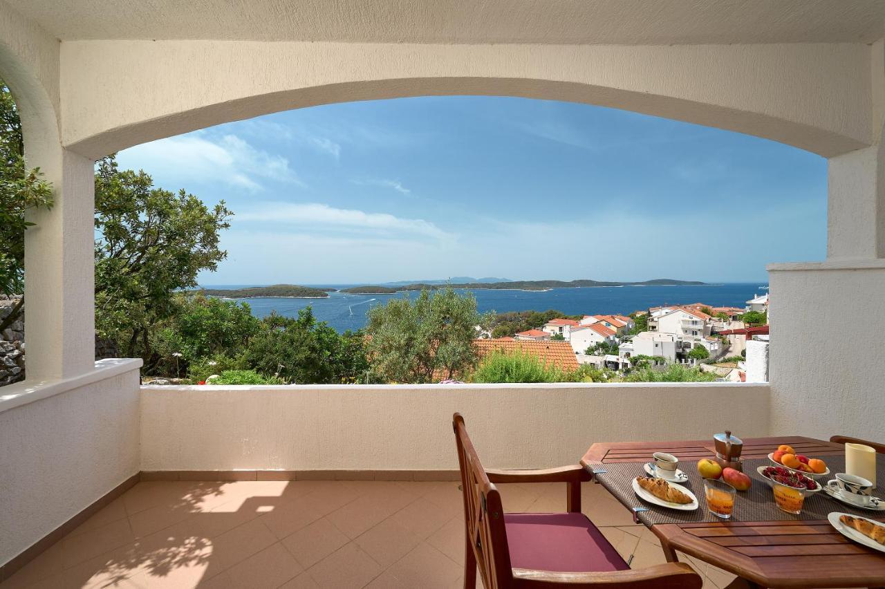 Tilla's House Hvar Town
