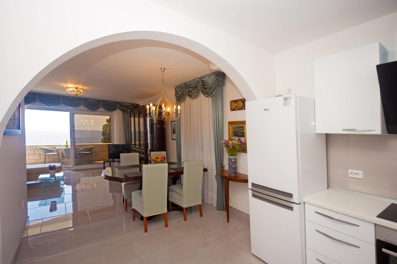 Apartment Antonia's Place By Kristonia *