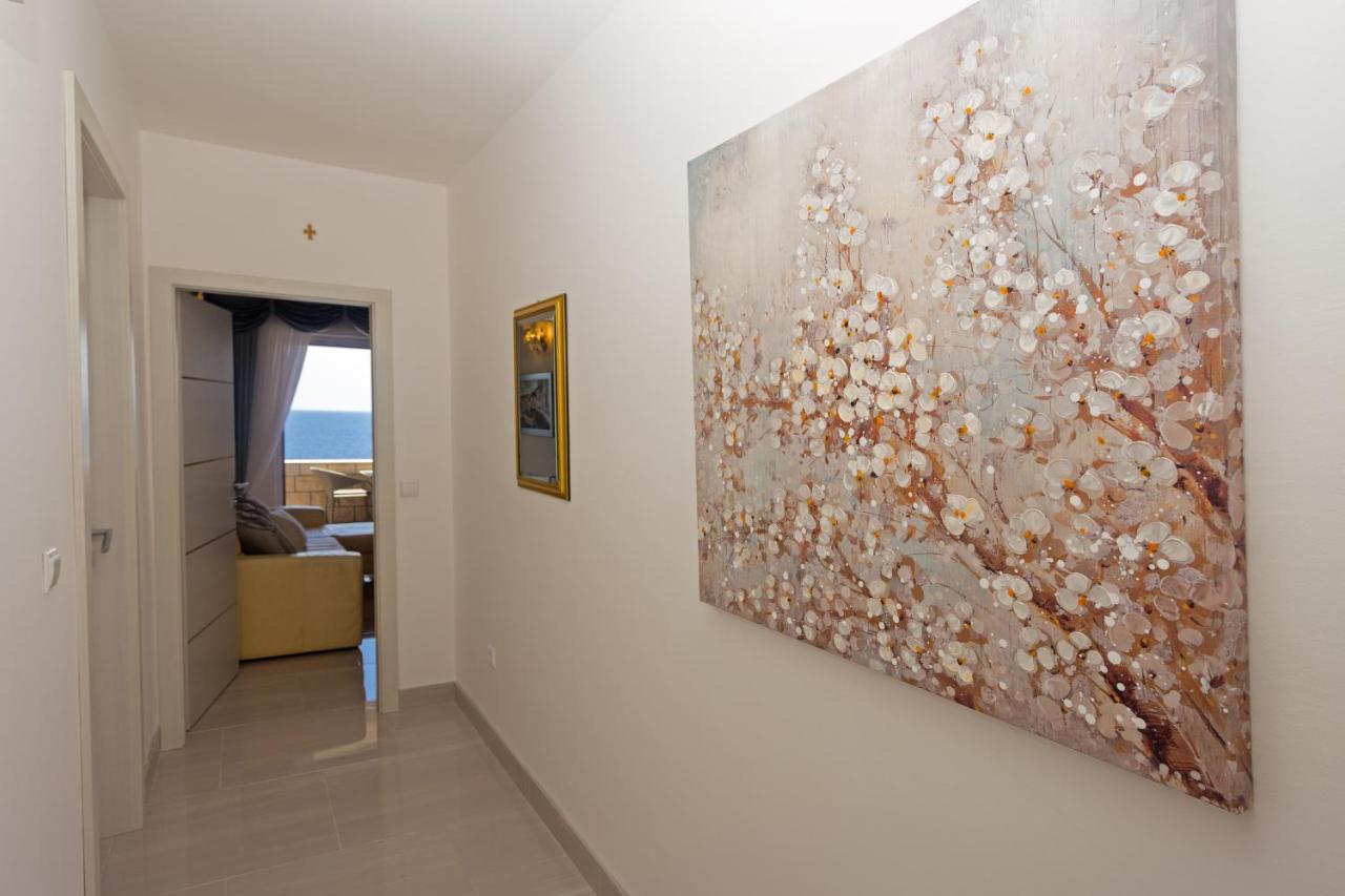 Antonia's Place By Kristonia Apartment *